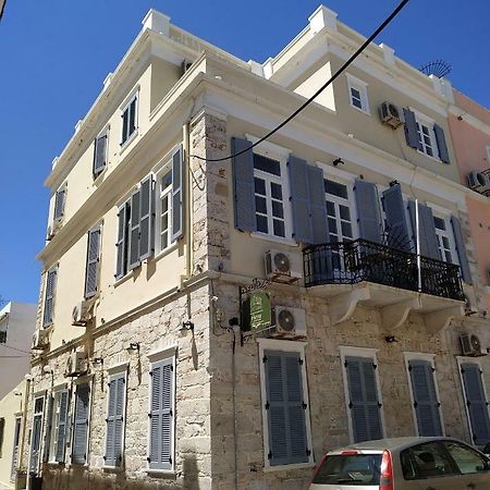 Fiera Guesthouse Ermoupoli Exterior photo