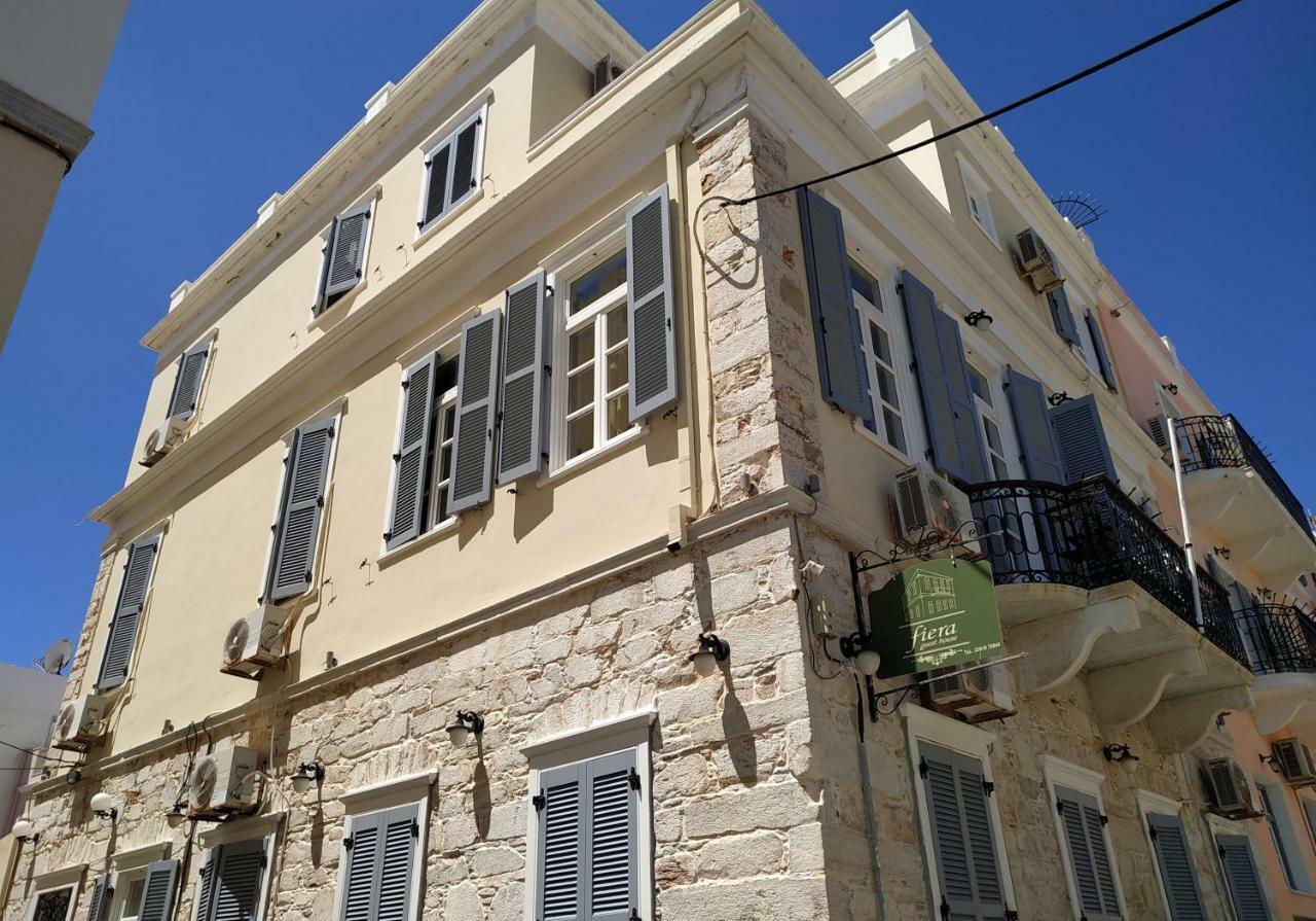 Fiera Guesthouse Ermoupoli Exterior photo